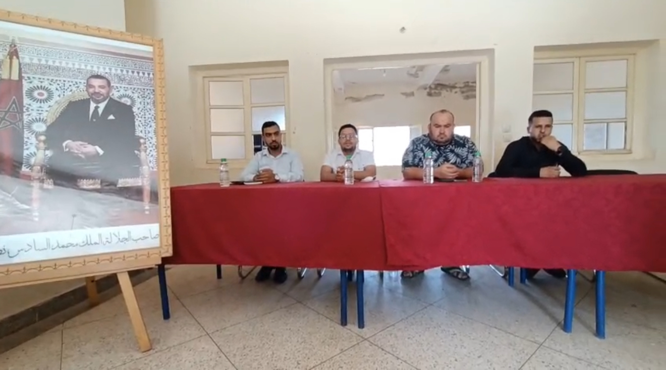 ايت السبع لجروف.. لقاء تواصلي يجمع الاجراء والفلاحين بممثلي غرفة الفلاحة وصندوق الضمان الاجتماعي