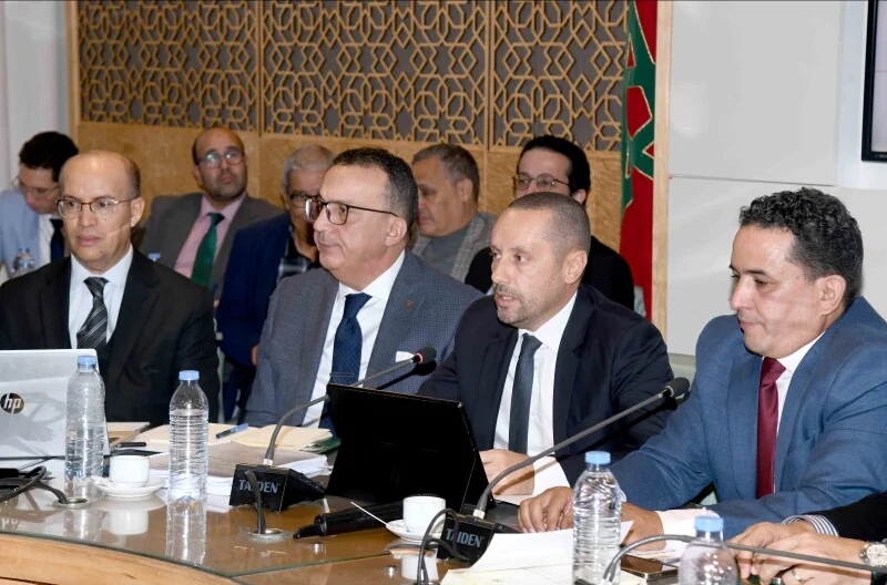 ملف صفقات الأدوية… برلمان يغلي ووزير يرد واتهامات تتسع