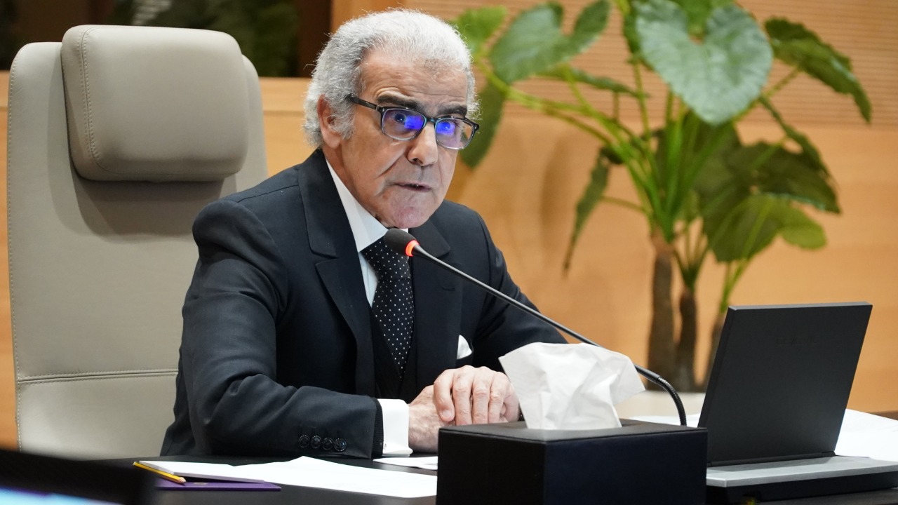الجواهري يرسم ملامح مرحلة مالية جديدة: اتفاق مع باريس وتوقعات بانتعاش اقتصادي وتضخم متحكم فيه