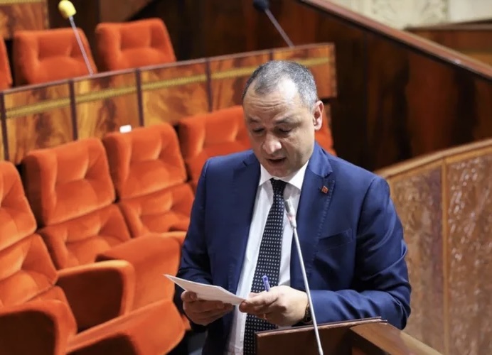 جدل "نظام الطيبات" يصل البرلمان.. دعوات للتصدي للمحتوى الغذائي المضلل والحكومة تلوّح بالعقوبات